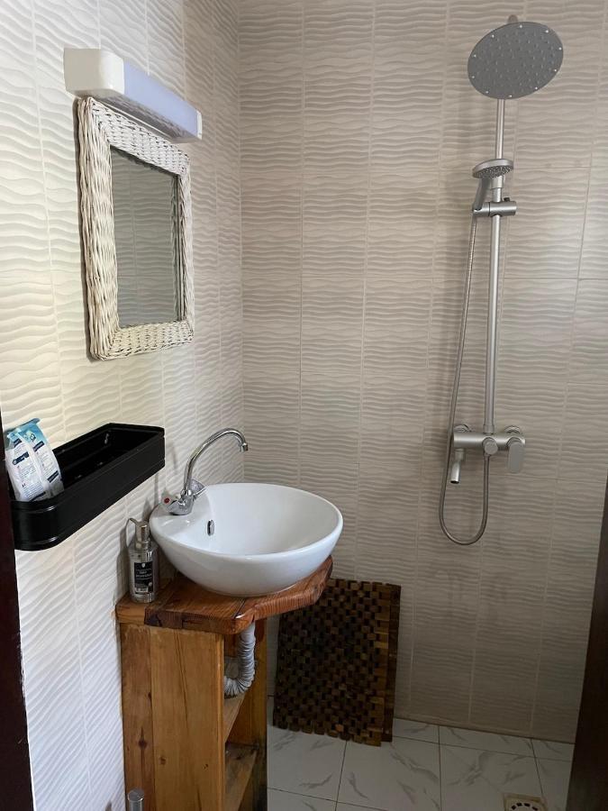 The Compound Bed & Breakfast Bijilo Luaran gambar