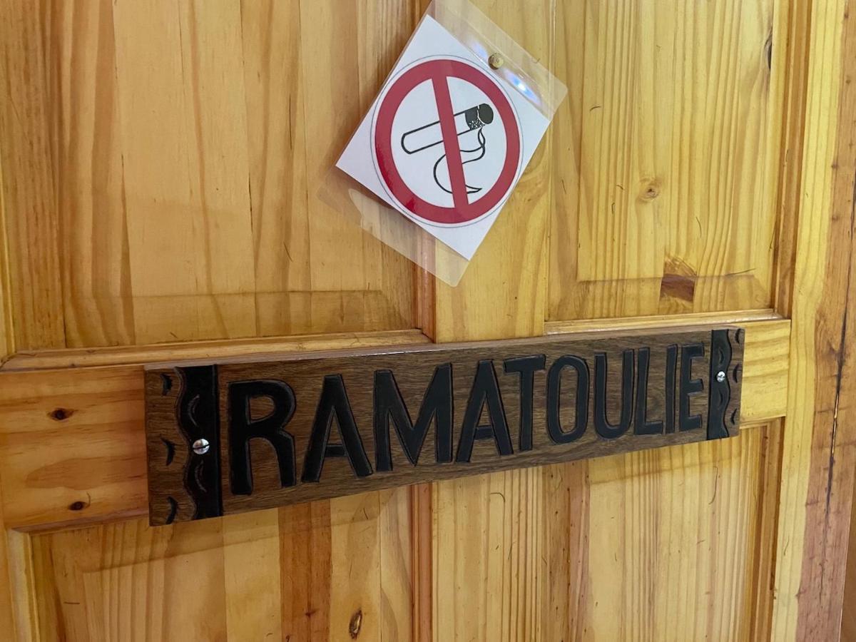 The Compound Bed & Breakfast Bijilo Luaran gambar