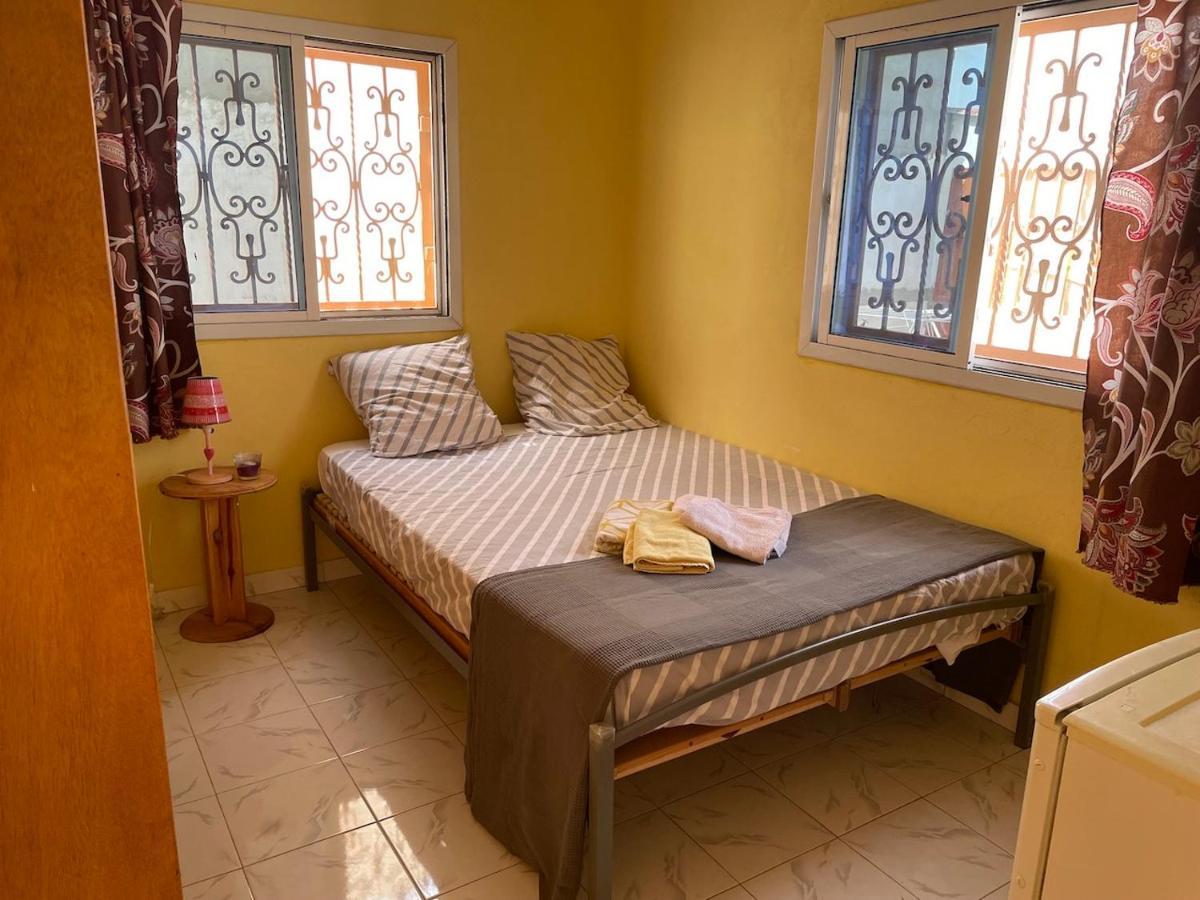 The Compound Bed & Breakfast Bijilo Luaran gambar