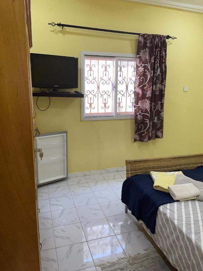 The Compound Bed & Breakfast Bijilo Luaran gambar