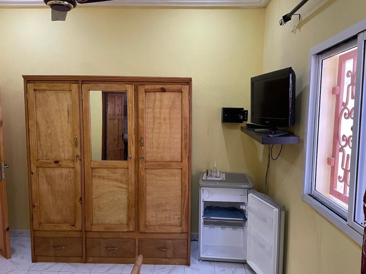 The Compound Bed & Breakfast Bijilo Luaran gambar