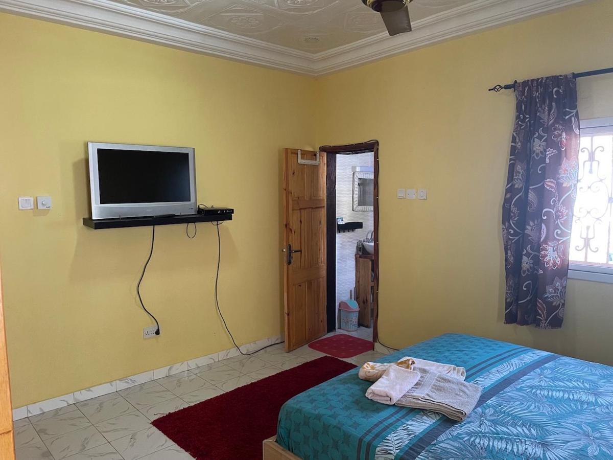 The Compound Bed & Breakfast Bijilo Luaran gambar